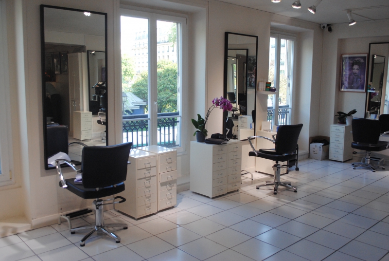 salon-coiffure-TOURRETTES SUR LOUP-min_floor-home-office-property-living-room-room-781228-pxhere.com